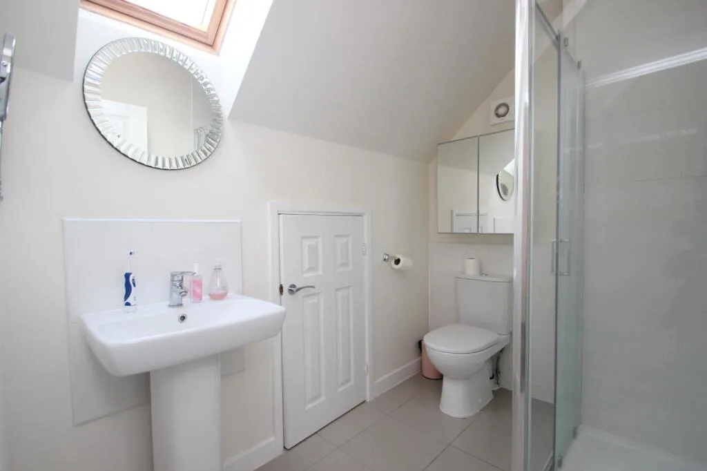 3 bedroom semi-detached house for rent