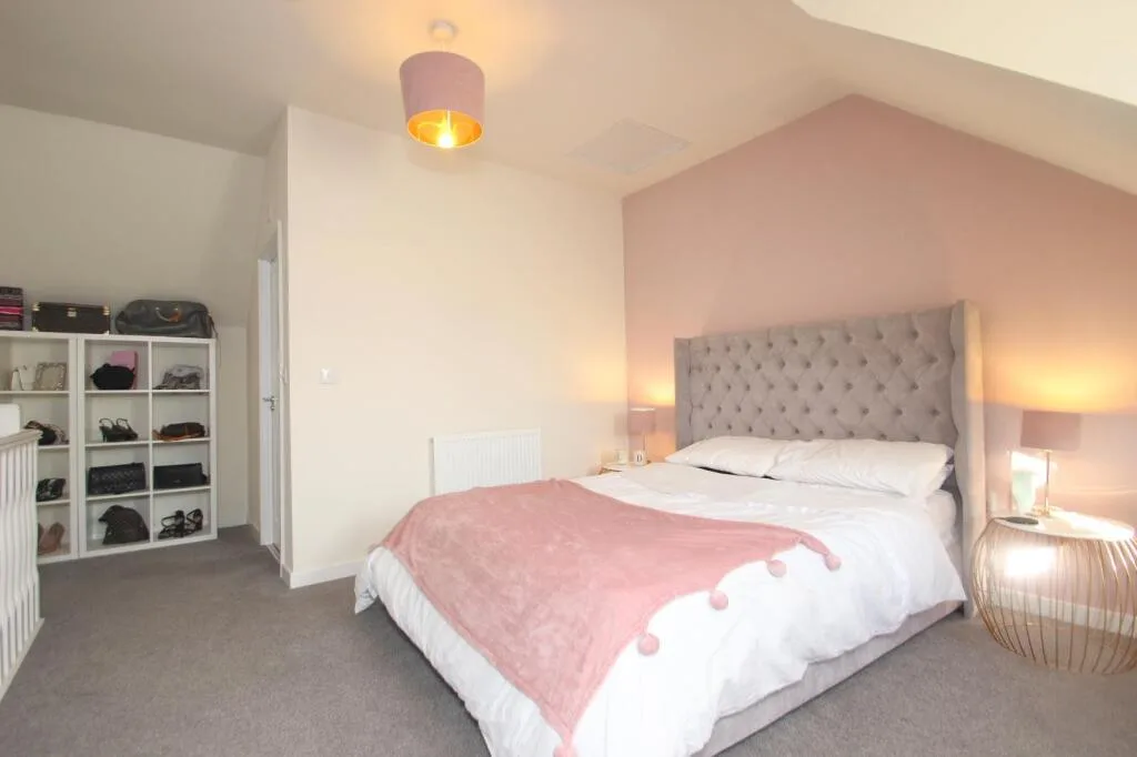 3 bedroom semi-detached house for rent