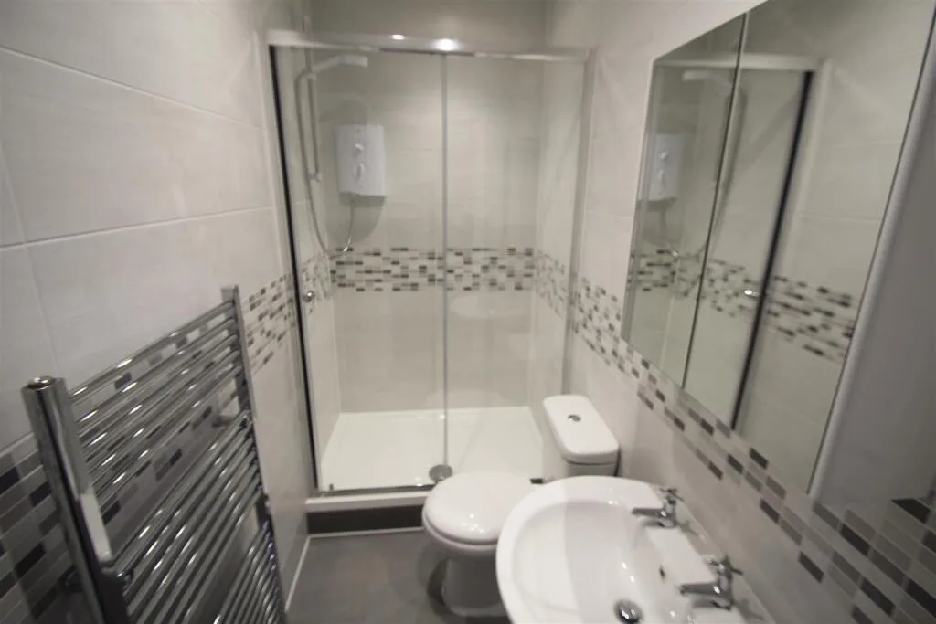 4 bedroom terraced house for rent