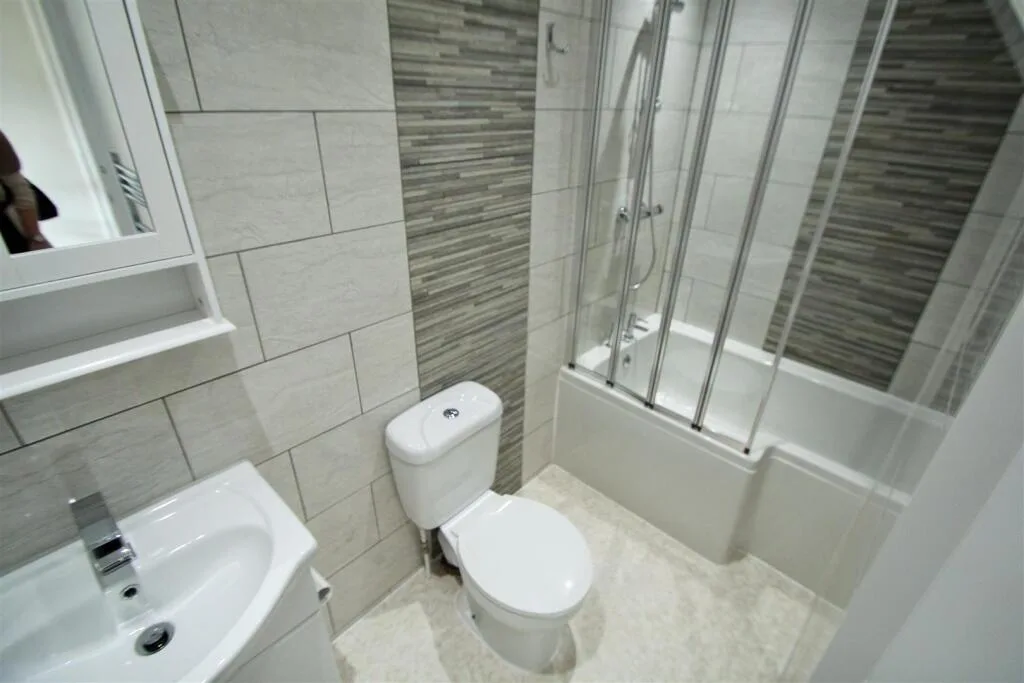 6 bedroom terraced house for rent