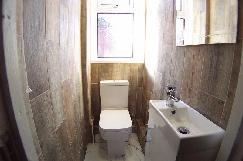 6 bedroom terraced house for rent