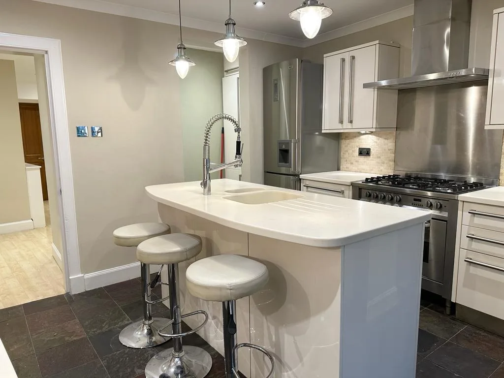 2 bedroom flat for rent