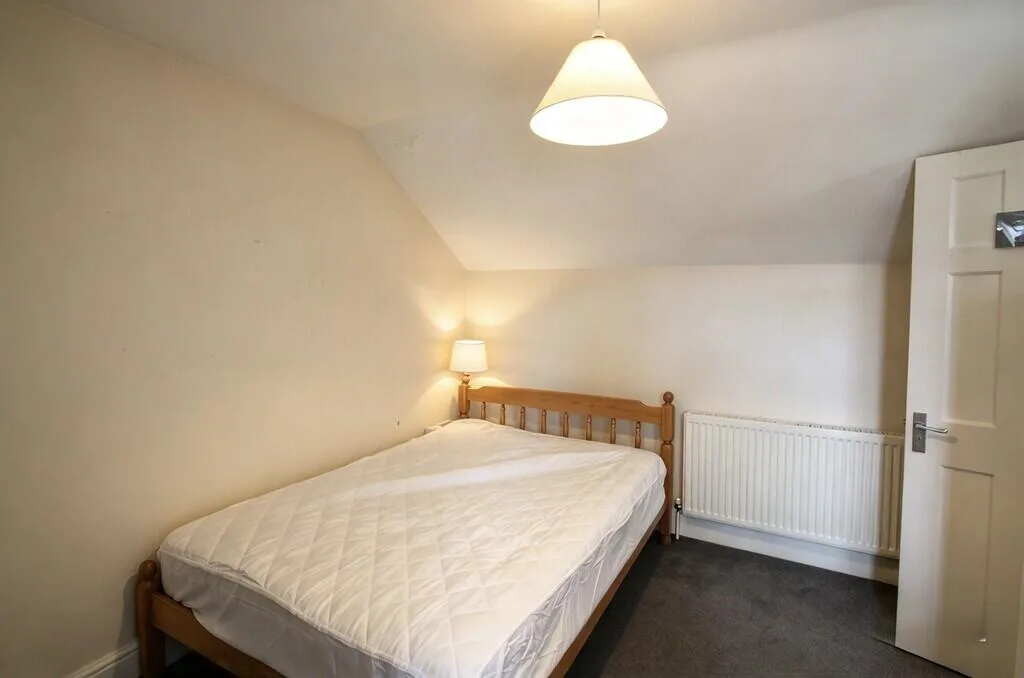 7 bedroom terraced house for rent