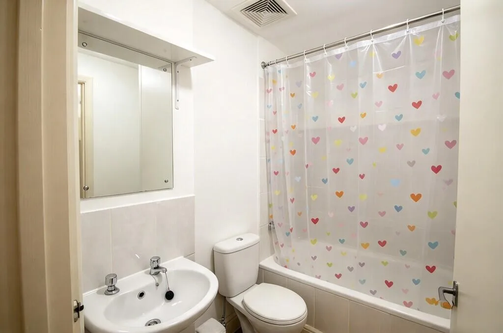 7 bedroom terraced house for rent