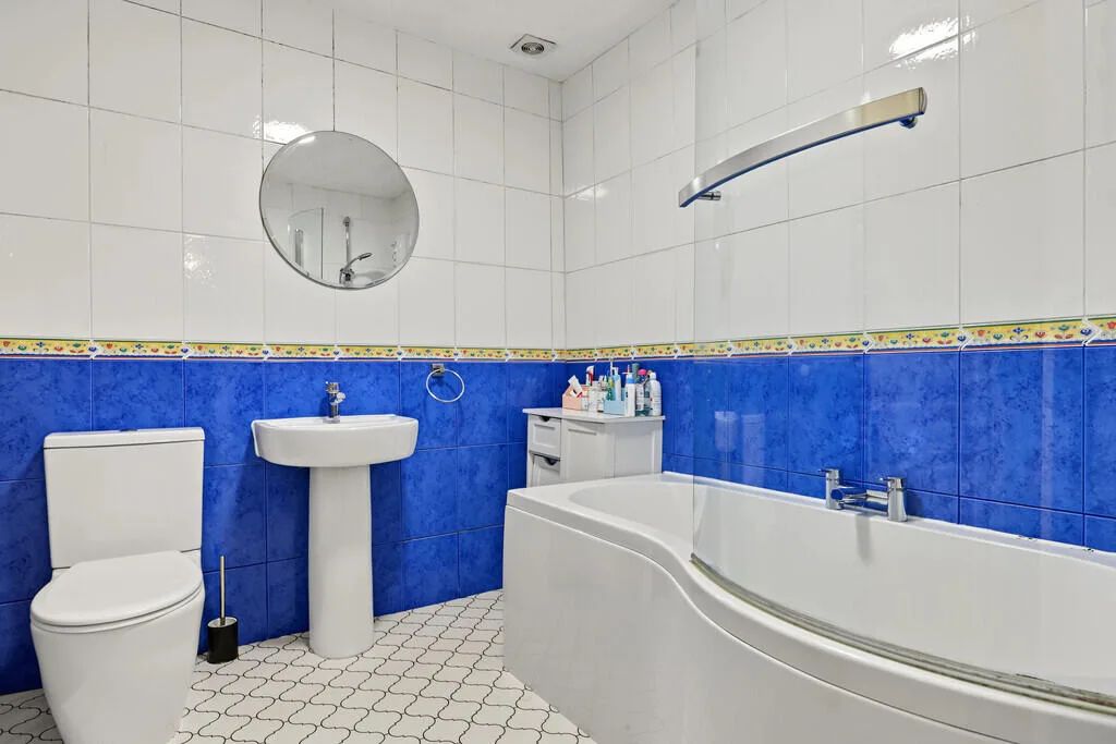 3 bedroom flat for rent
