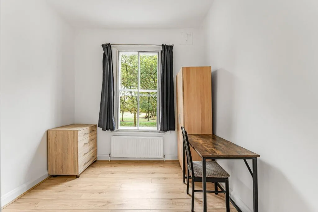 4 bedroom maisonette for rent