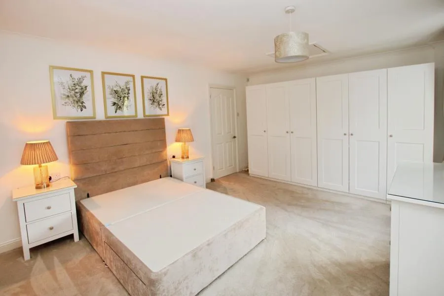 1 bedroom semi-detached bungalow for rent