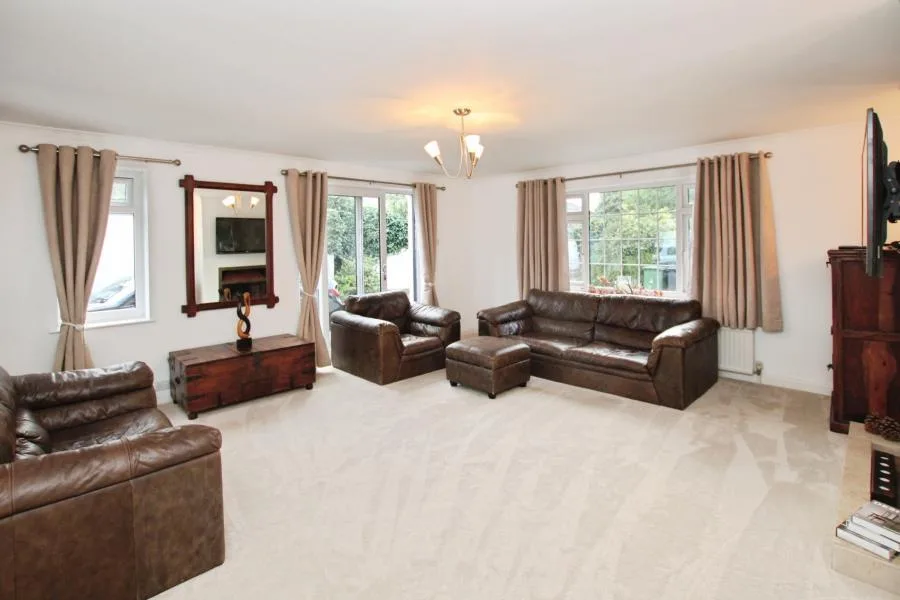 1 bedroom semi-detached bungalow for rent