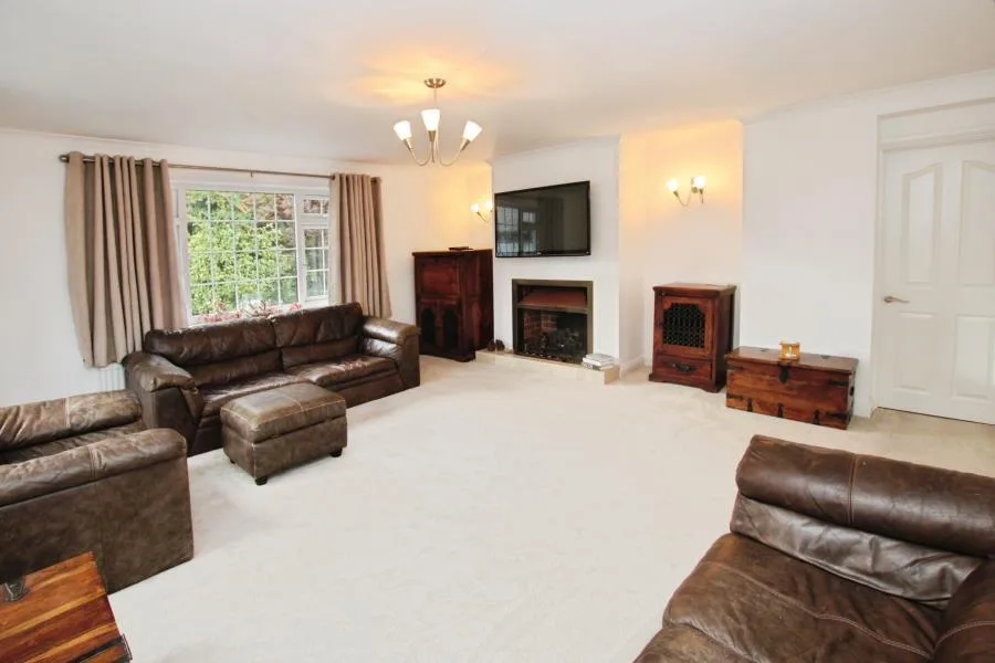 1 bedroom semi-detached bungalow for rent