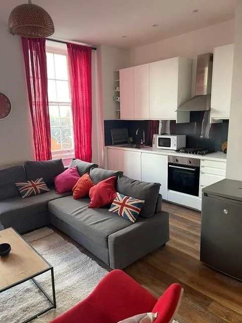2 bedroom flat for rent