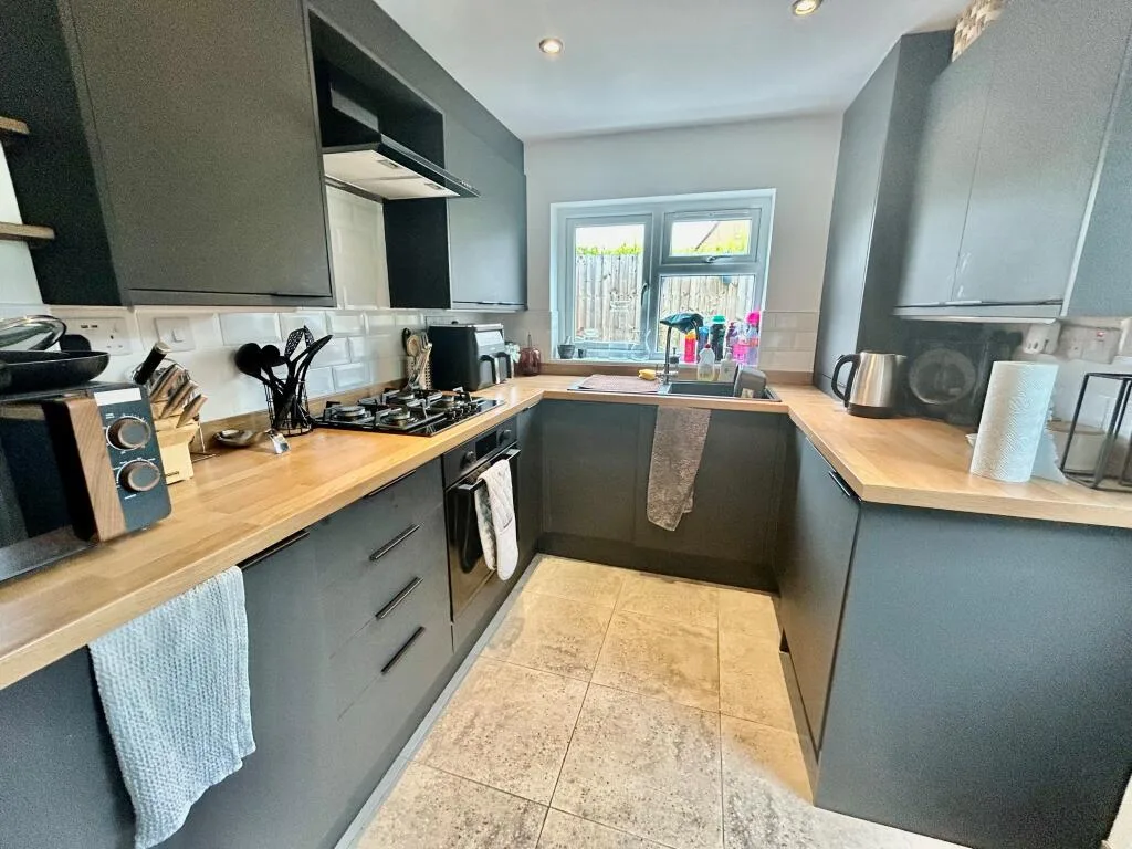 2 bedroom house for rent