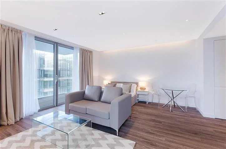 Studio flat for rent