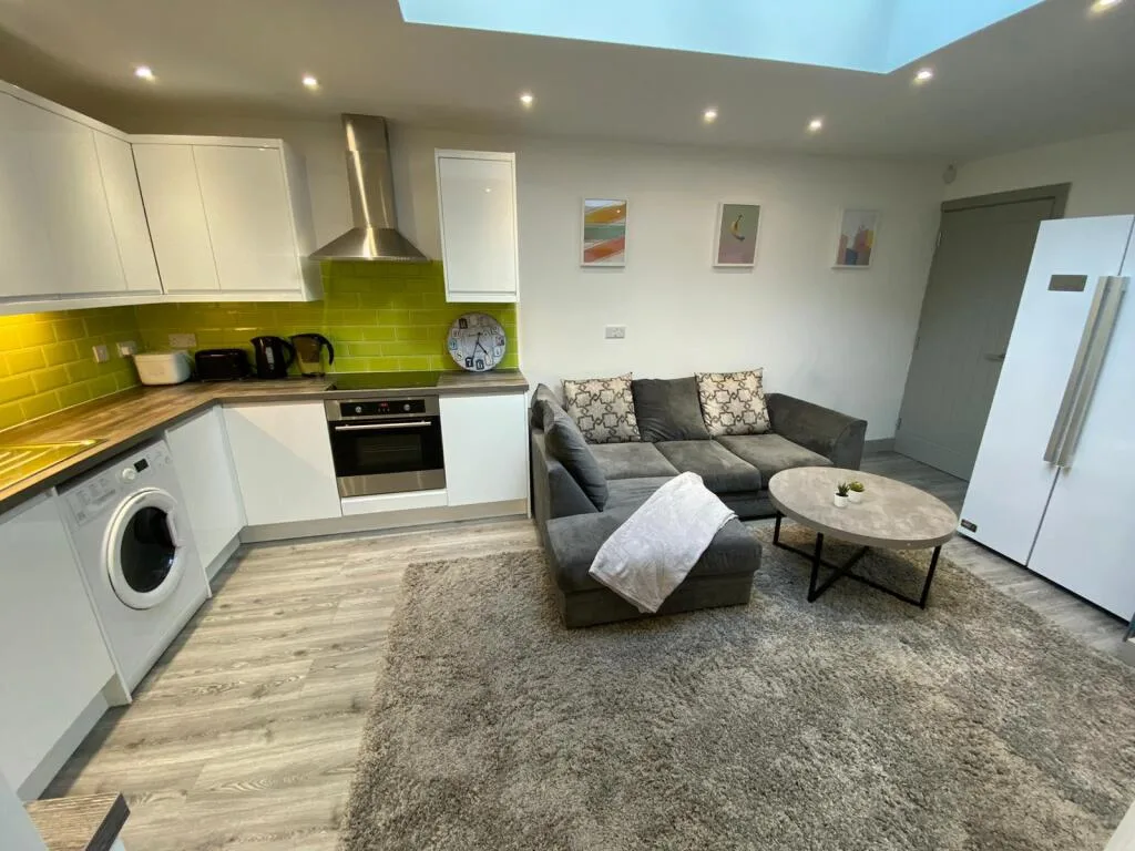 1 bedroom house for rent