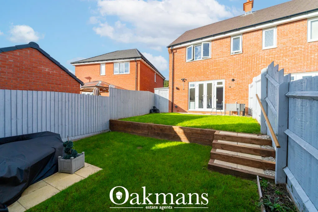 2 bedroom semi-detached house for rent