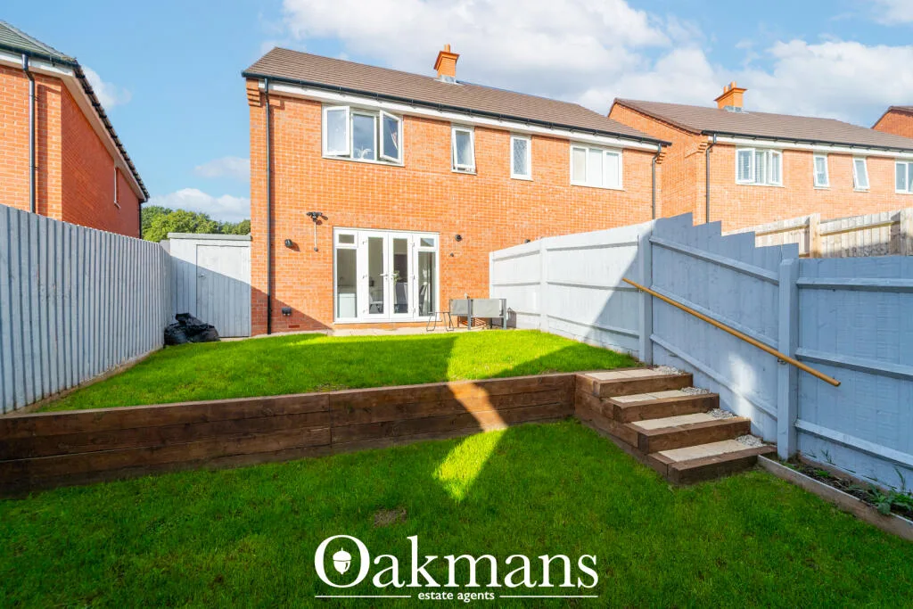 2 bedroom semi-detached house for rent