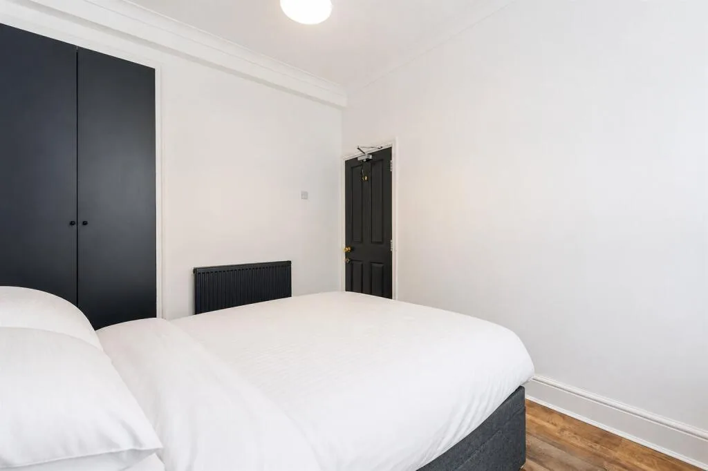 5 bedroom house for rent