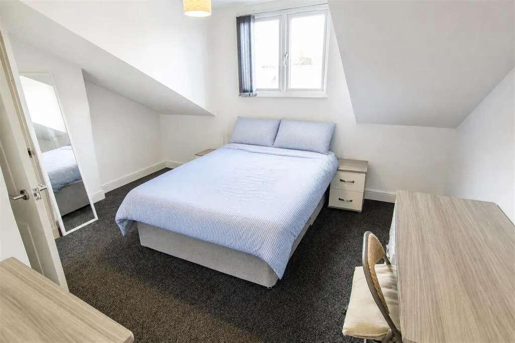 7 bedroom house for rent