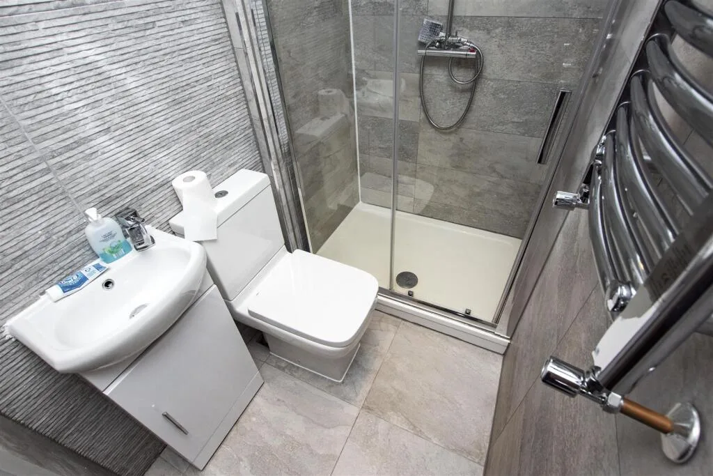 7 bedroom house for rent