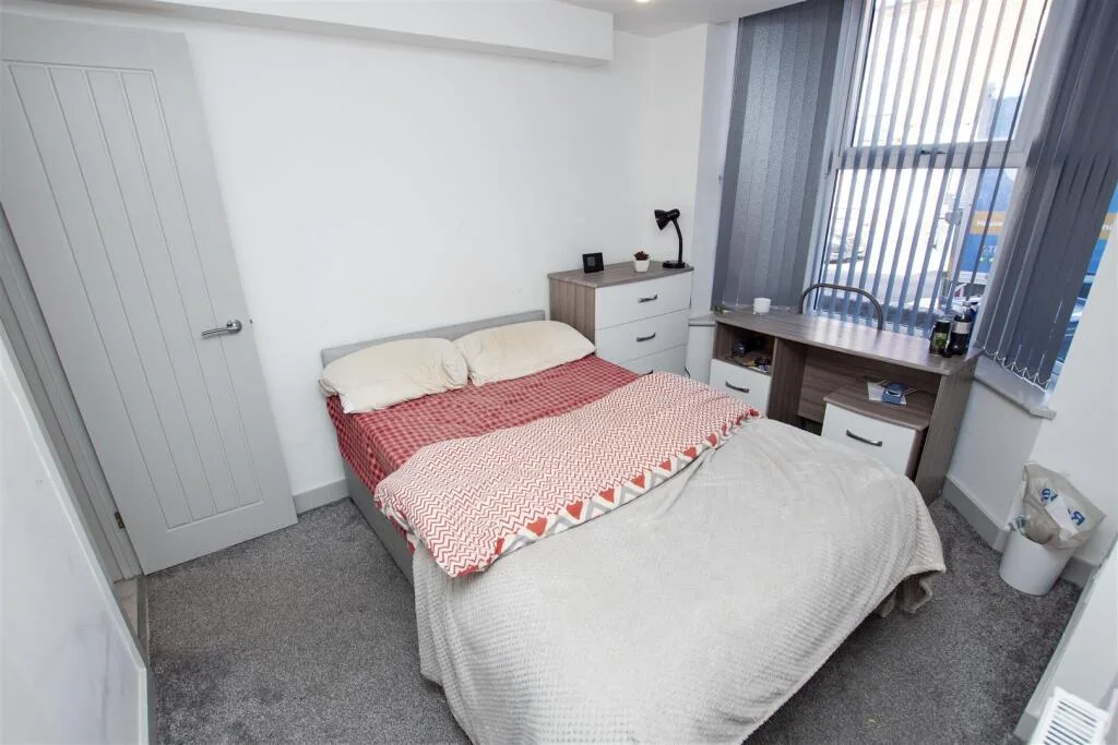7 bedroom house for rent