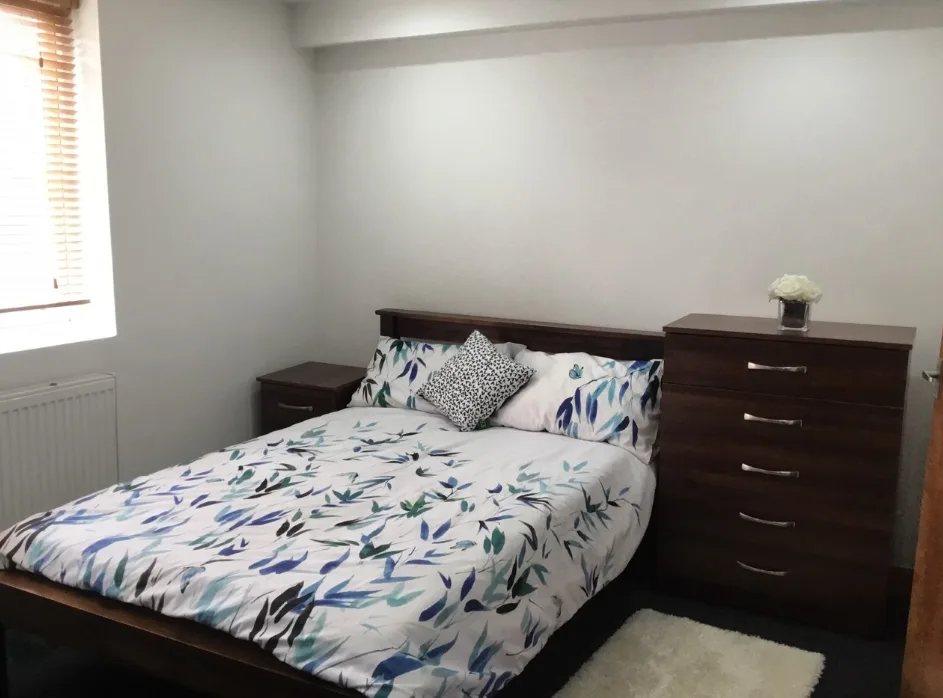 6 bedroom house for rent