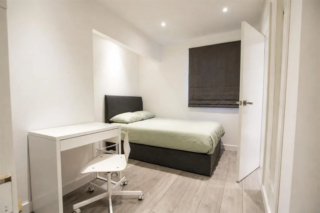 5 bedroom house for rent