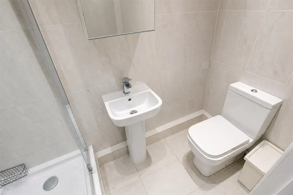 5 bedroom house for rent