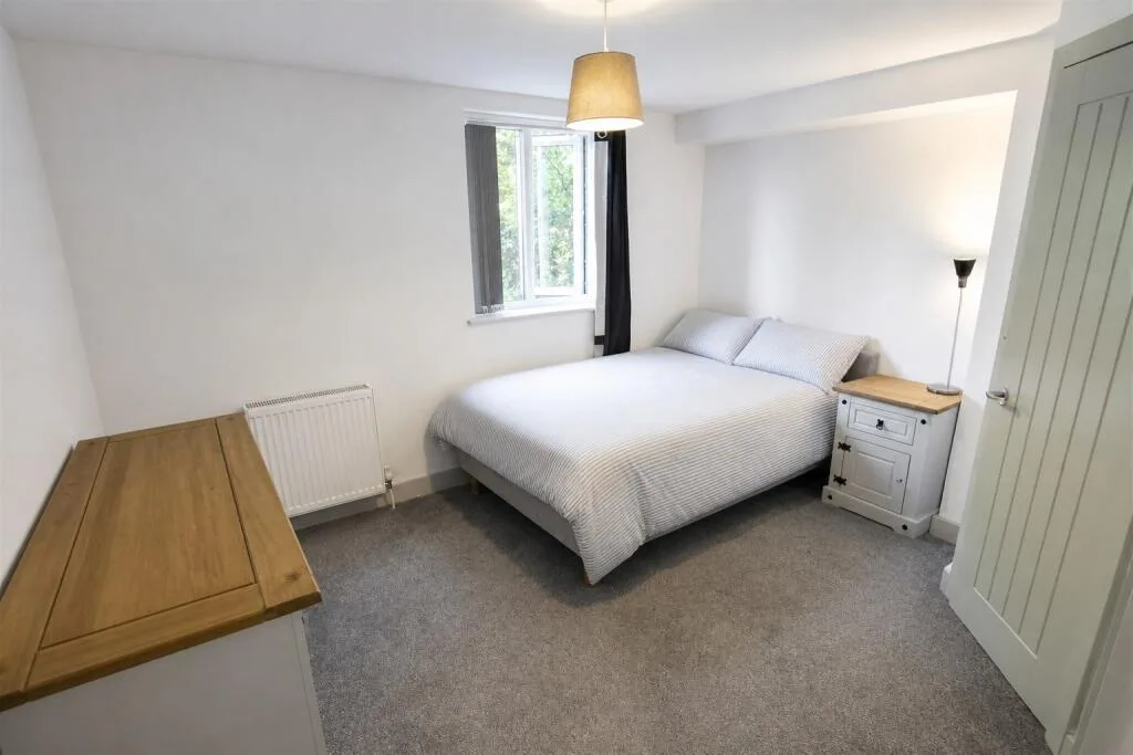 5 bedroom house for rent