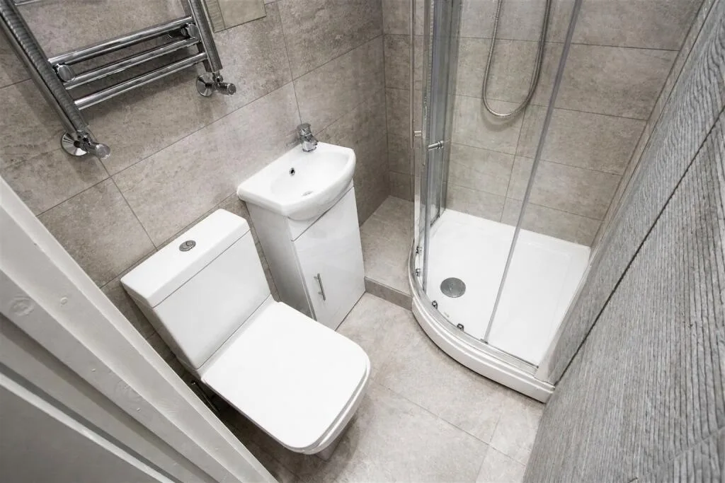 5 bedroom house for rent