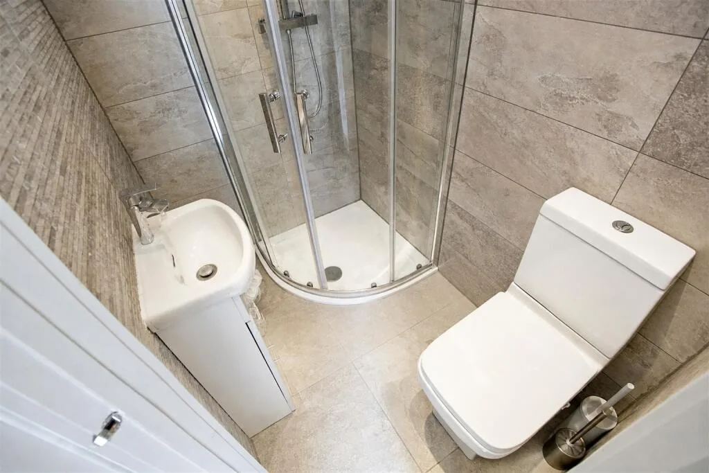 5 bedroom house for rent