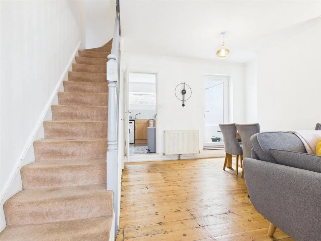 2 bedroom terraced house for rent