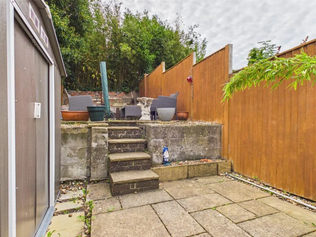 2 bedroom terraced house for rent