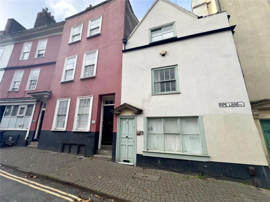 10 bedroom terraced house for rent