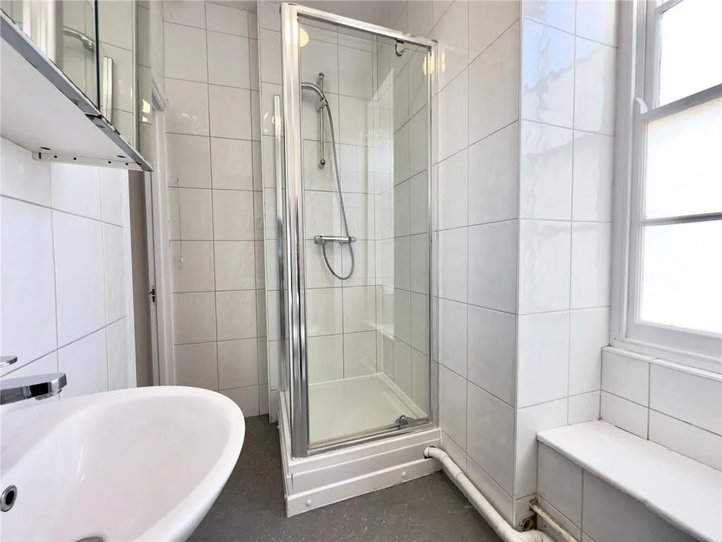 10 bedroom terraced house for rent