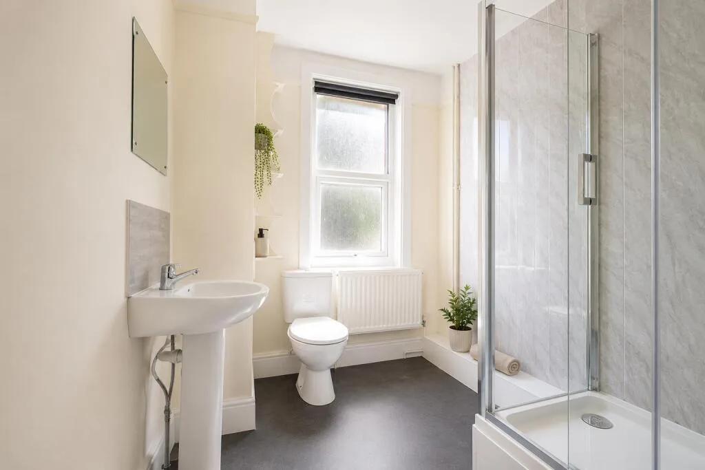 4 bedroom terraced house for rent