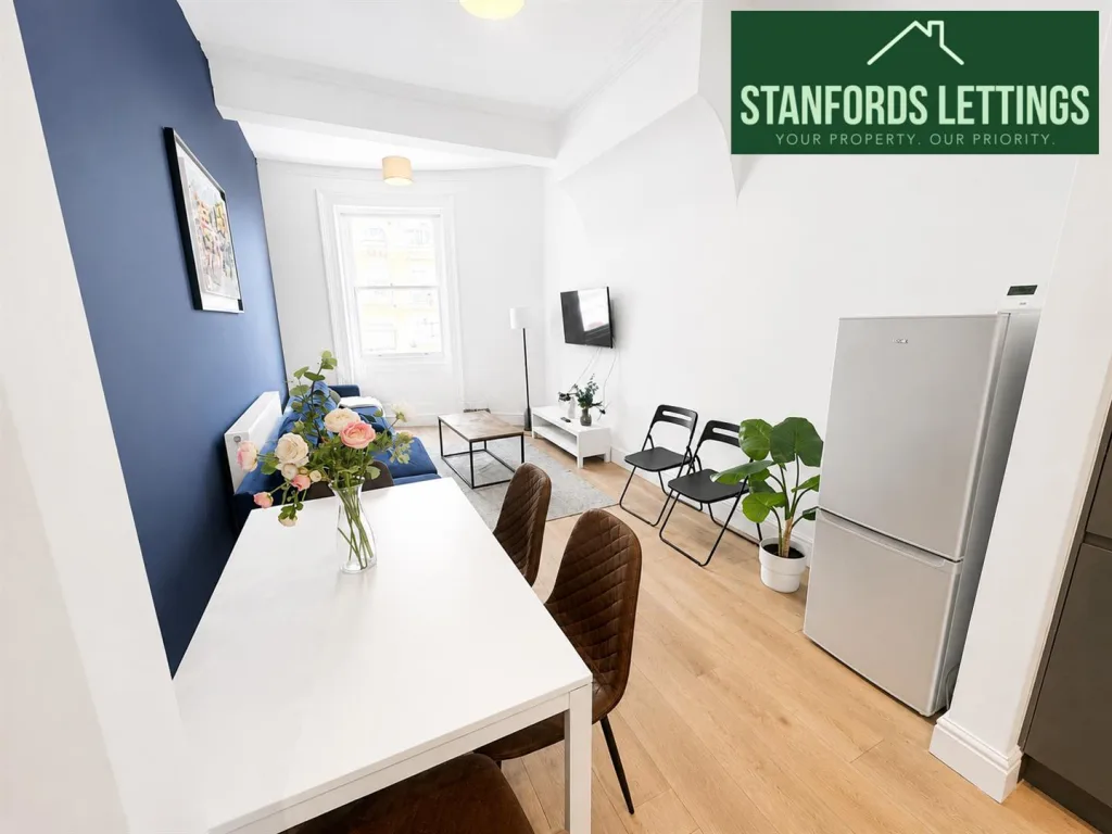 5 bedroom maisonette for rent