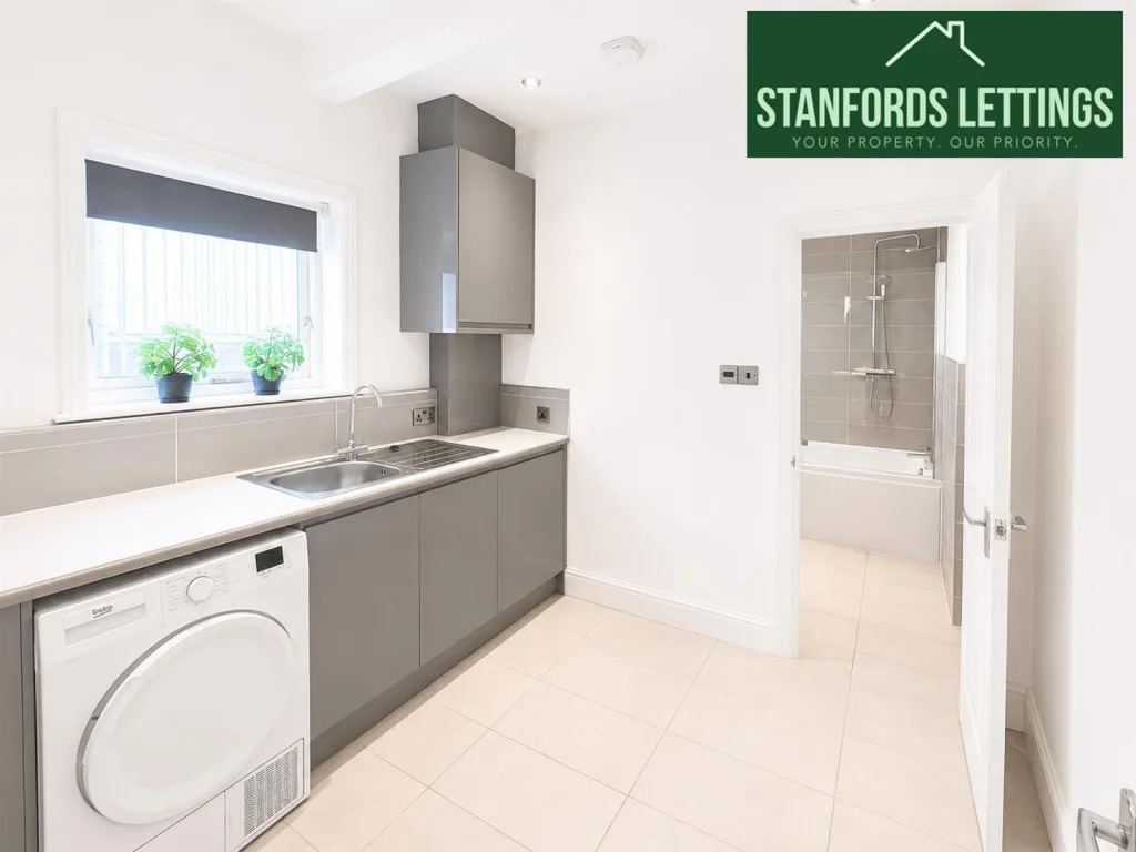 5 bedroom maisonette for rent