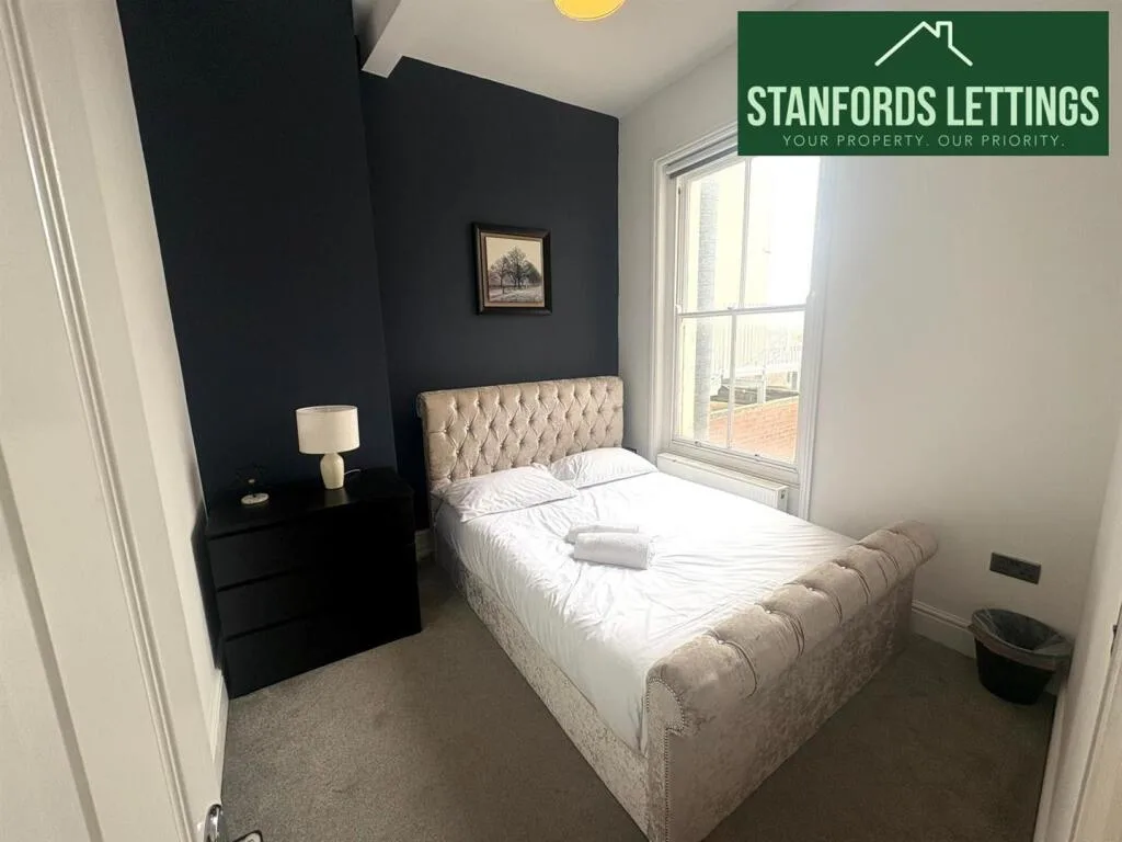 5 bedroom maisonette for rent