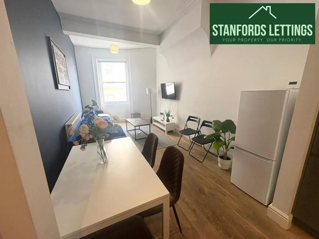5 bedroom maisonette for rent