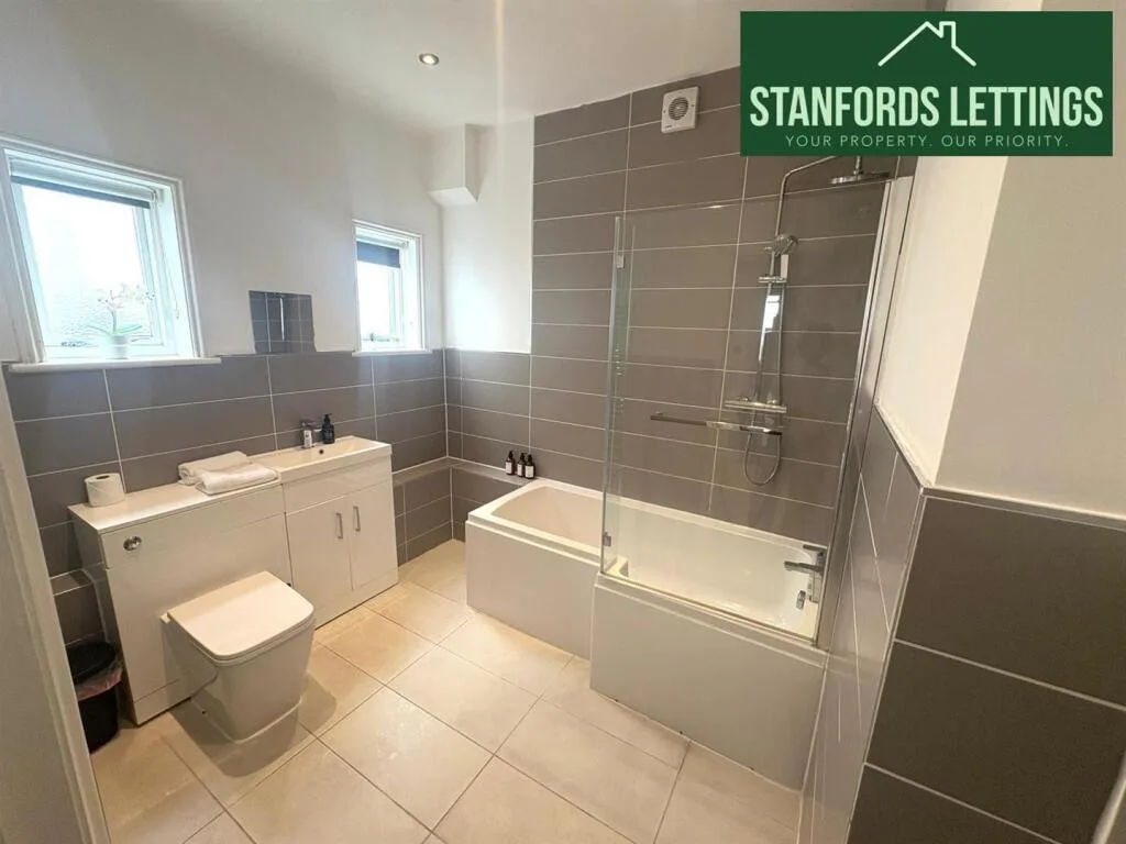 5 bedroom maisonette for rent