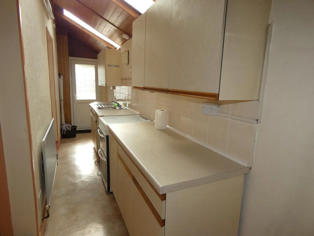 2 bedroom semi-detached house for rent