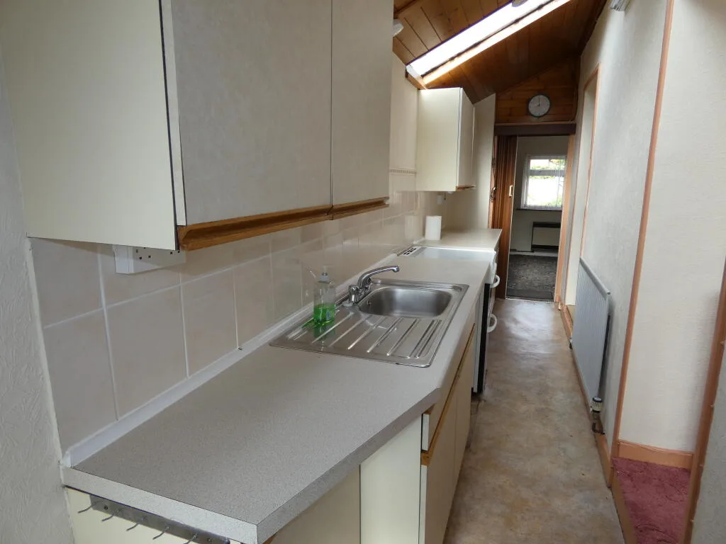 2 bedroom semi-detached house for rent