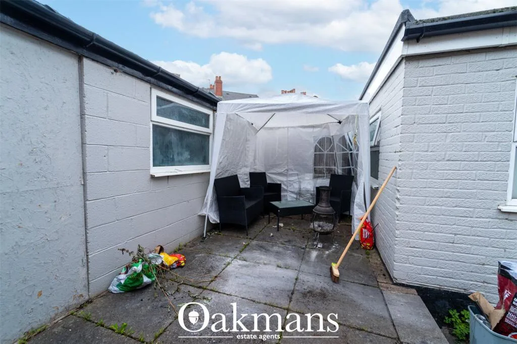 5 bedroom house for rent