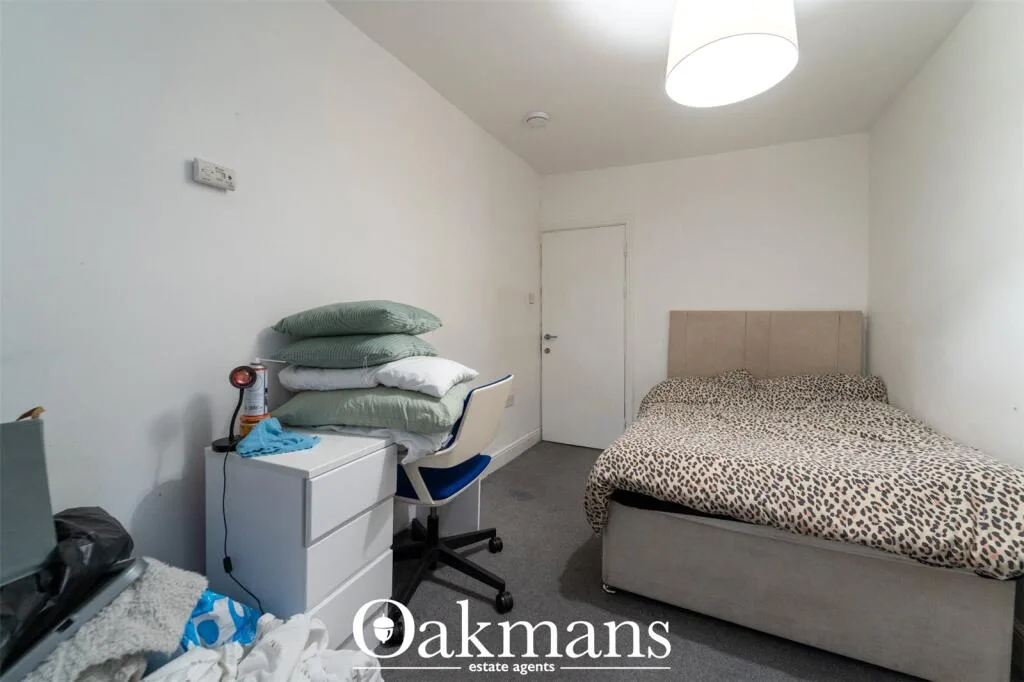 5 bedroom house for rent
