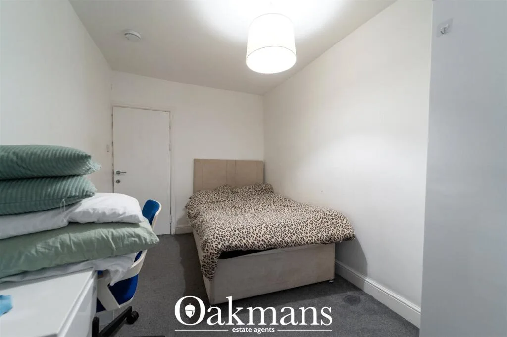 5 bedroom house for rent