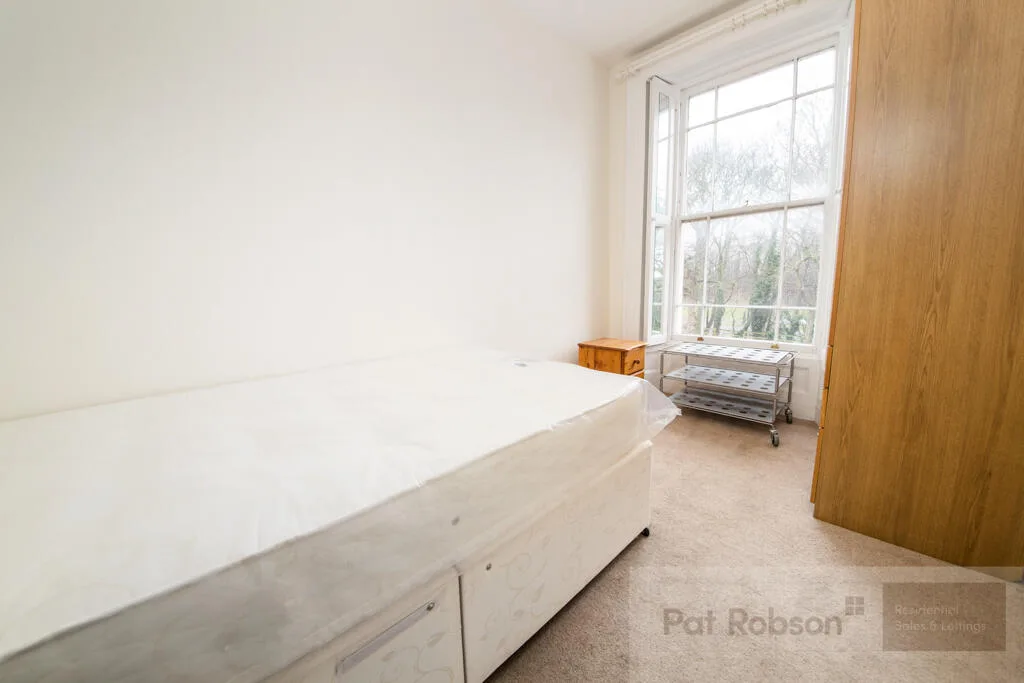 3 bedroom maisonette for rent