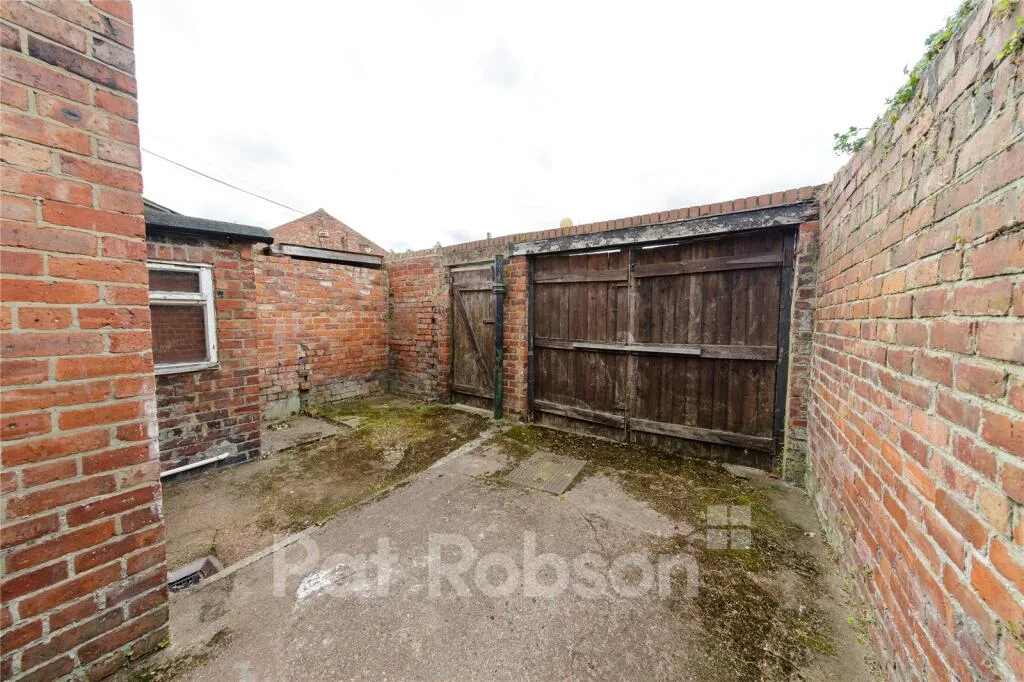 4 bedroom house for rent