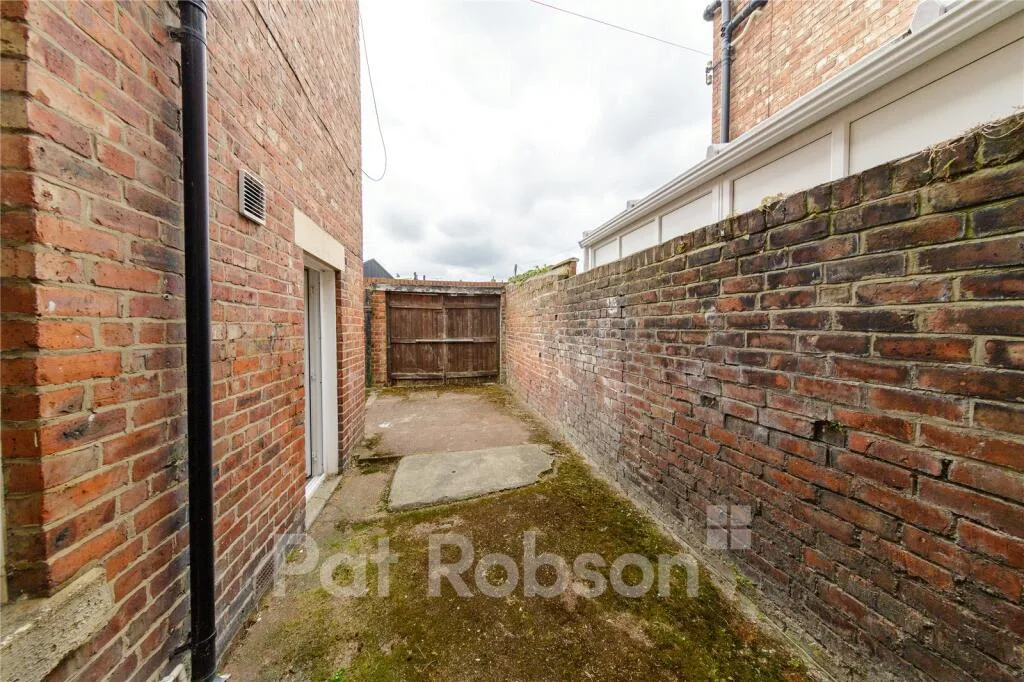 4 bedroom house for rent
