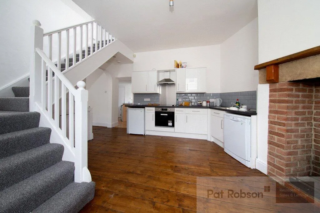 5 bedroom property for rent