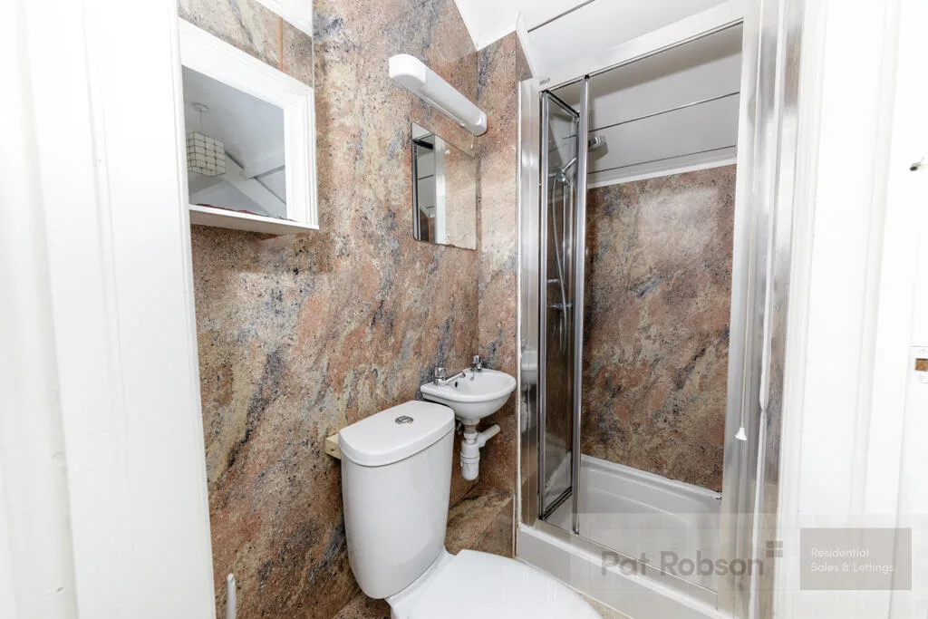 5 bedroom house for rent