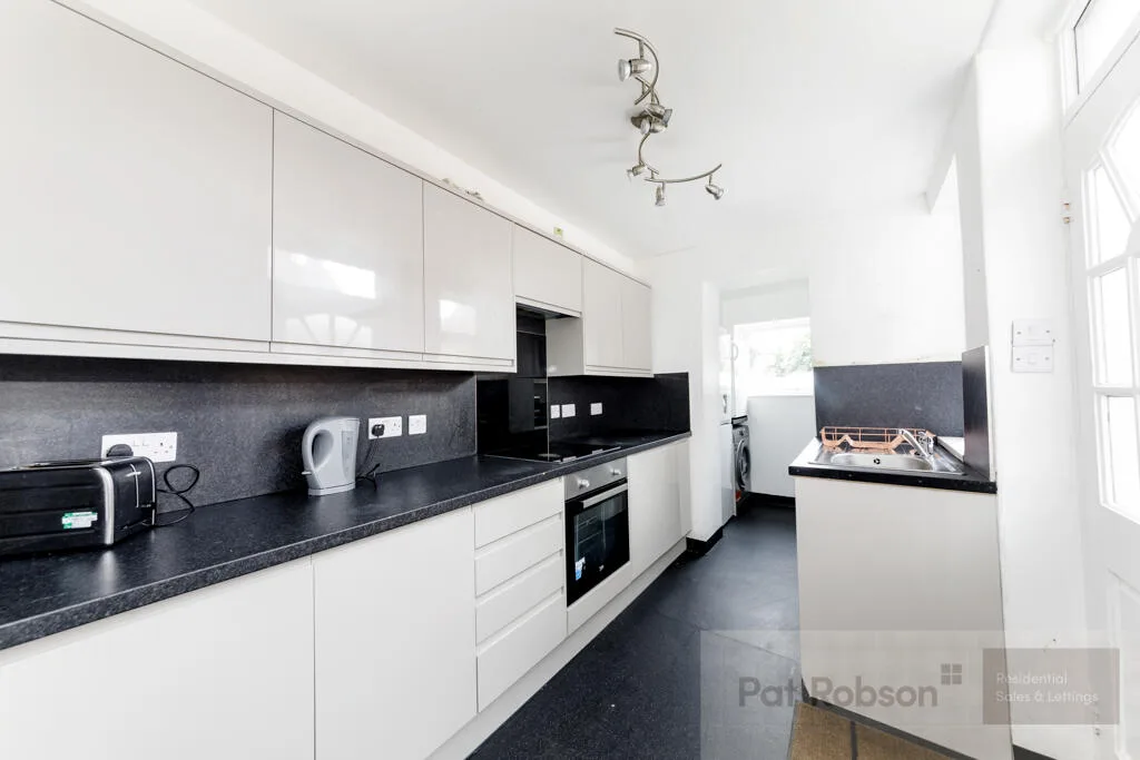 5 bedroom house for rent